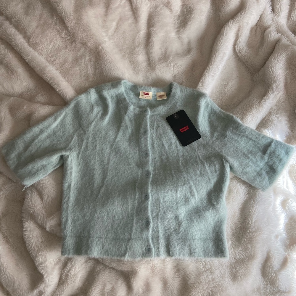 Brand new Levi’s sweater